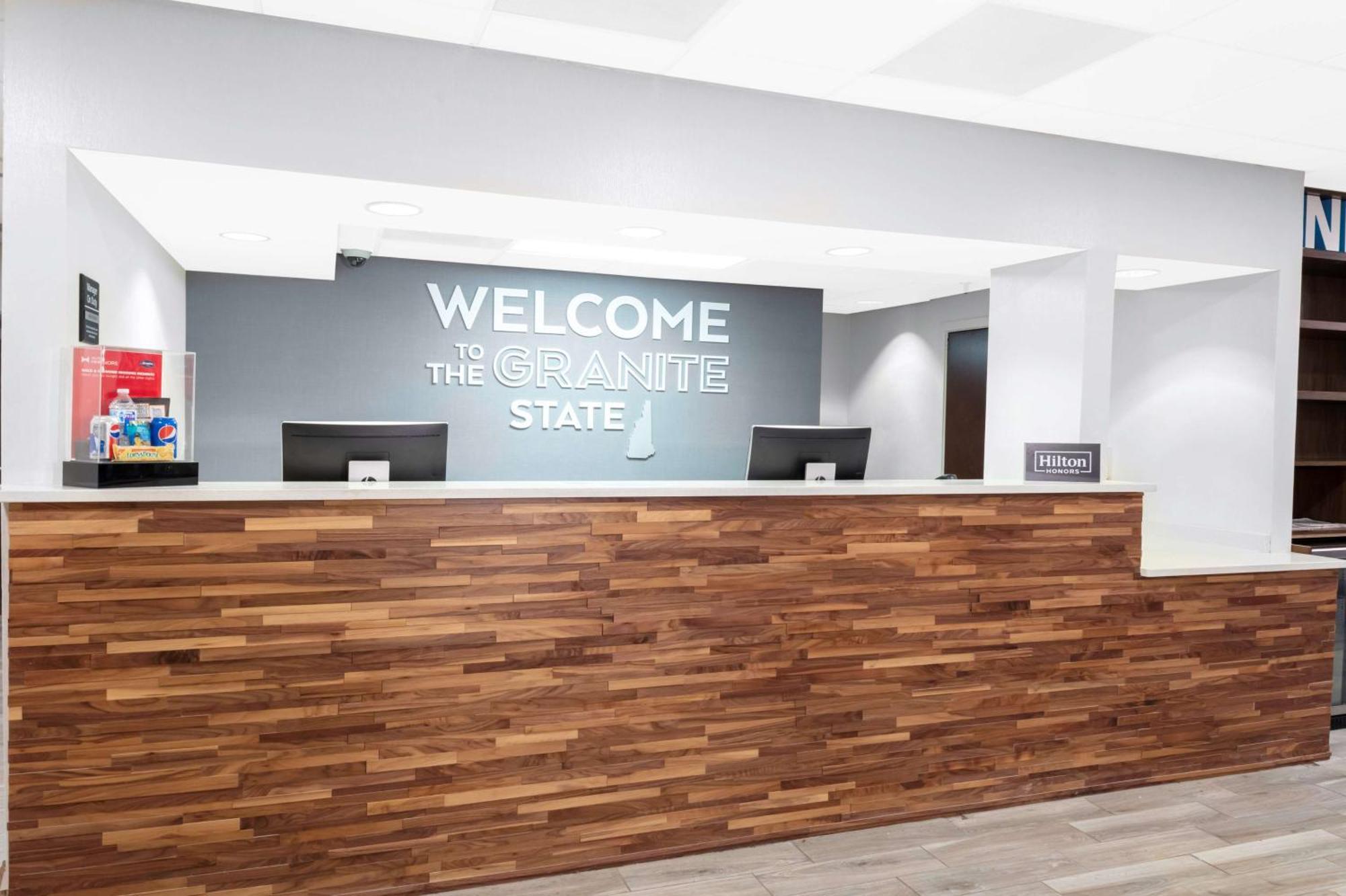 Hampton Inn By Hilton Concord/Bow Экстерьер фото