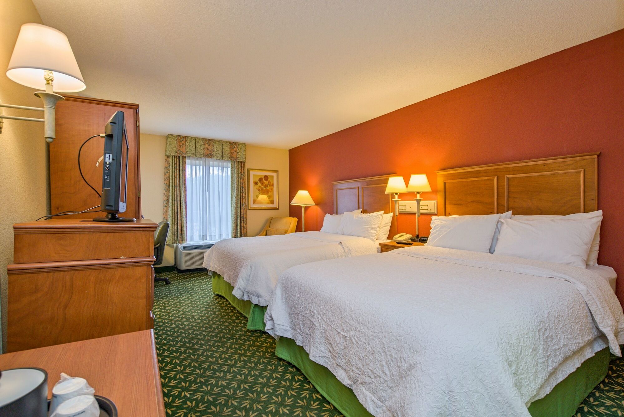 Hampton Inn By Hilton Concord/Bow Экстерьер фото